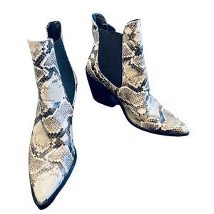 Steven by Steve Madden Black/White Gail Chelsea Boot Reptile Size 8